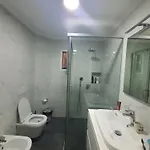 Chic Escape Near Blloku Appartement Tirana