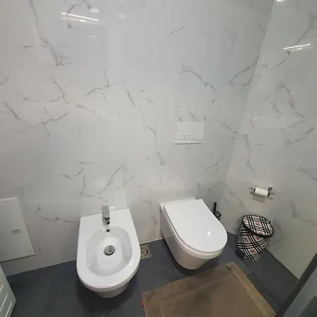 Appartamento Chic Escape Near Blloku Tirana